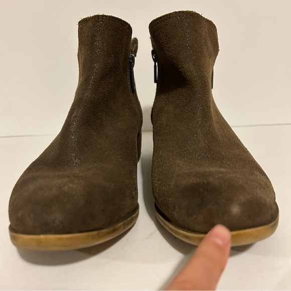 Lucky Brand Breah genuine leather distressed suede ankle boots booties size 7 - Picture 2 of 10